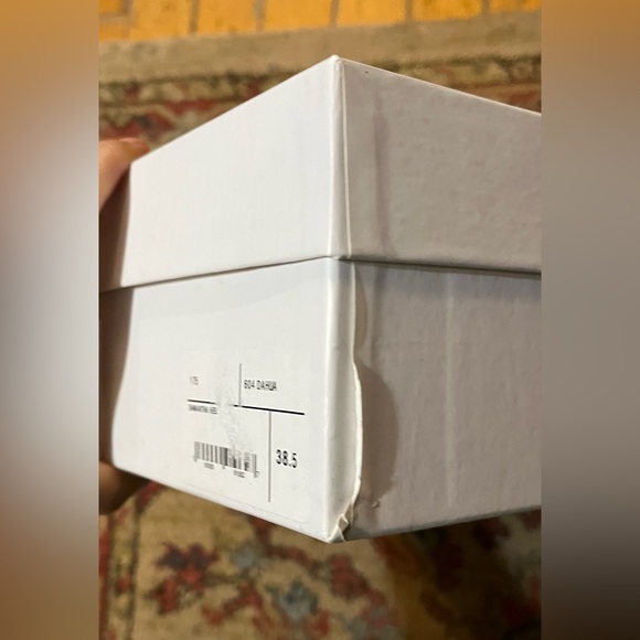 Maryam Nassir Zadeh Dust Bag & Shoe Box - Picture 12 of 13